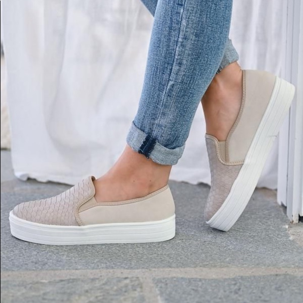 Taupe Boutique Snake Skin flat slip ons size 6!!